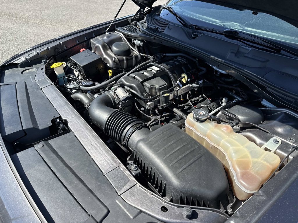 Used 2019 Dodge Challenger R/T w/ Blacktop Package RWD image 38