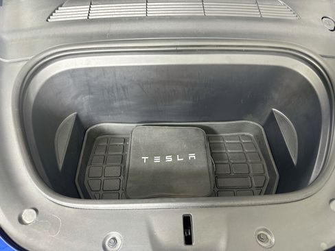 Used 2023 Tesla Model Y Long Range AWD/4WD image 33