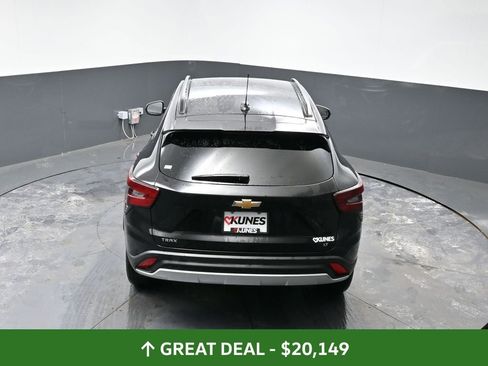 Used 2025 Chevrolet Trax LT image 51