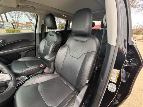 Used 2018 Jeep Compass Limited w/ Navigation Group image 14