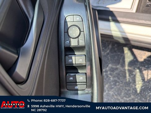 Used 2024 Nissan Rogue S FWD image 7