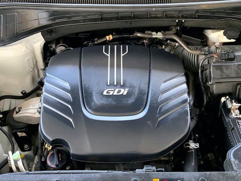 Used 2017 Kia Sorento LX image 31