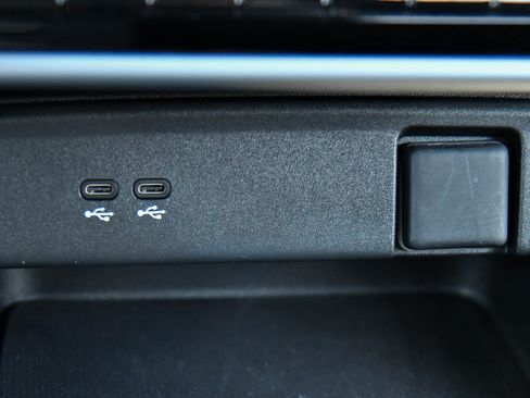 Used 2024 Honda Prologue EX image 28