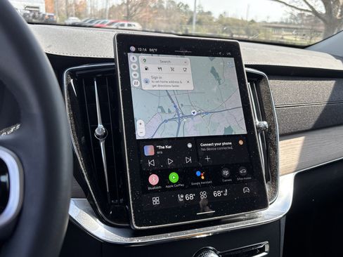 Used 2025 Volvo XC90 B6 Plus w/ Protection Package Premier image 24