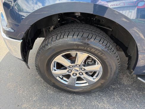 Used 2018 Ford F150 XLT w/ Equipment Group 302A Luxury AWD/4WD image 15