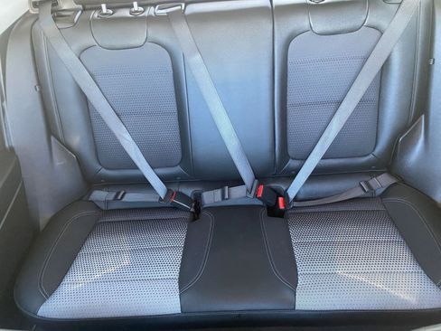 Used 2025 Chevrolet Trax LT image 43