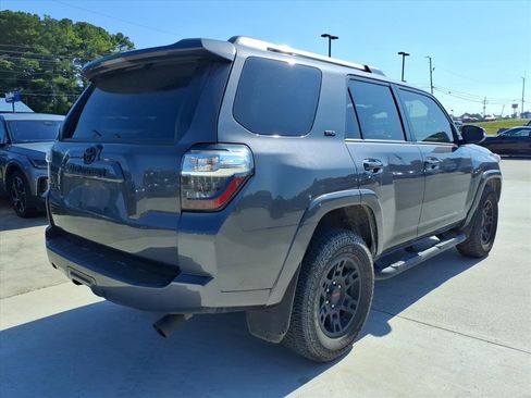 Used 2023 Toyota 4Runner SR5 Premium image 3
