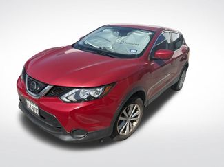Used 2018 Nissan Rogue Sport S w/ S Appearance Package FWD video 1