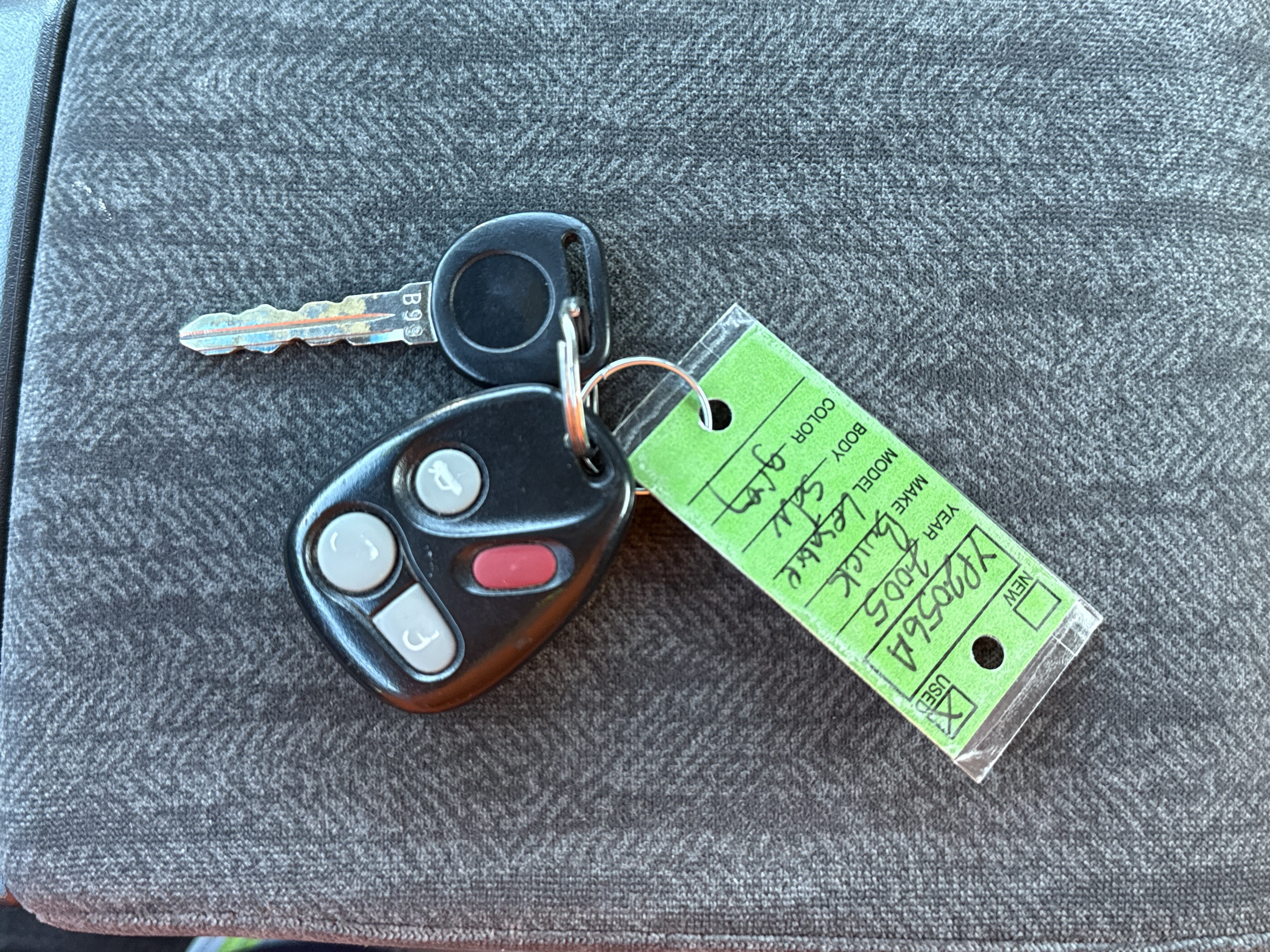 Used 2005 Buick Le Sabre Custom FWD image 27