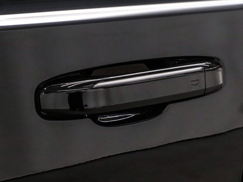 Used 2024 Cadillac Escalade ESV Sport Platinum w/ LPO, ONYX Package image 56