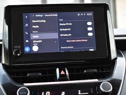 Used 2024 Toyota Corolla LE image 35