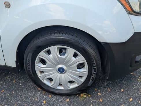 Used 2021 Ford Transit Connect XL FWD image 11