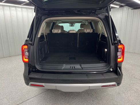 Used 2024 Ford Expedition Max Platinum image 9