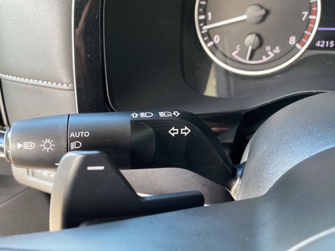 Certified 2025 Nissan Pathfinder SV AWD/4WD image 41
