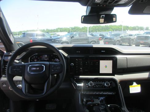 New 2026 GMC Sierra 1500 AT4 w/ AT4 Premium Package AWD/4WD image 18