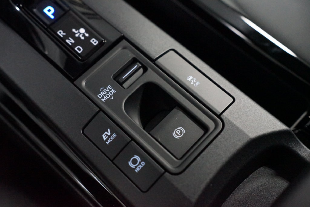 New 2027 Toyota Prius LE FWD image 22