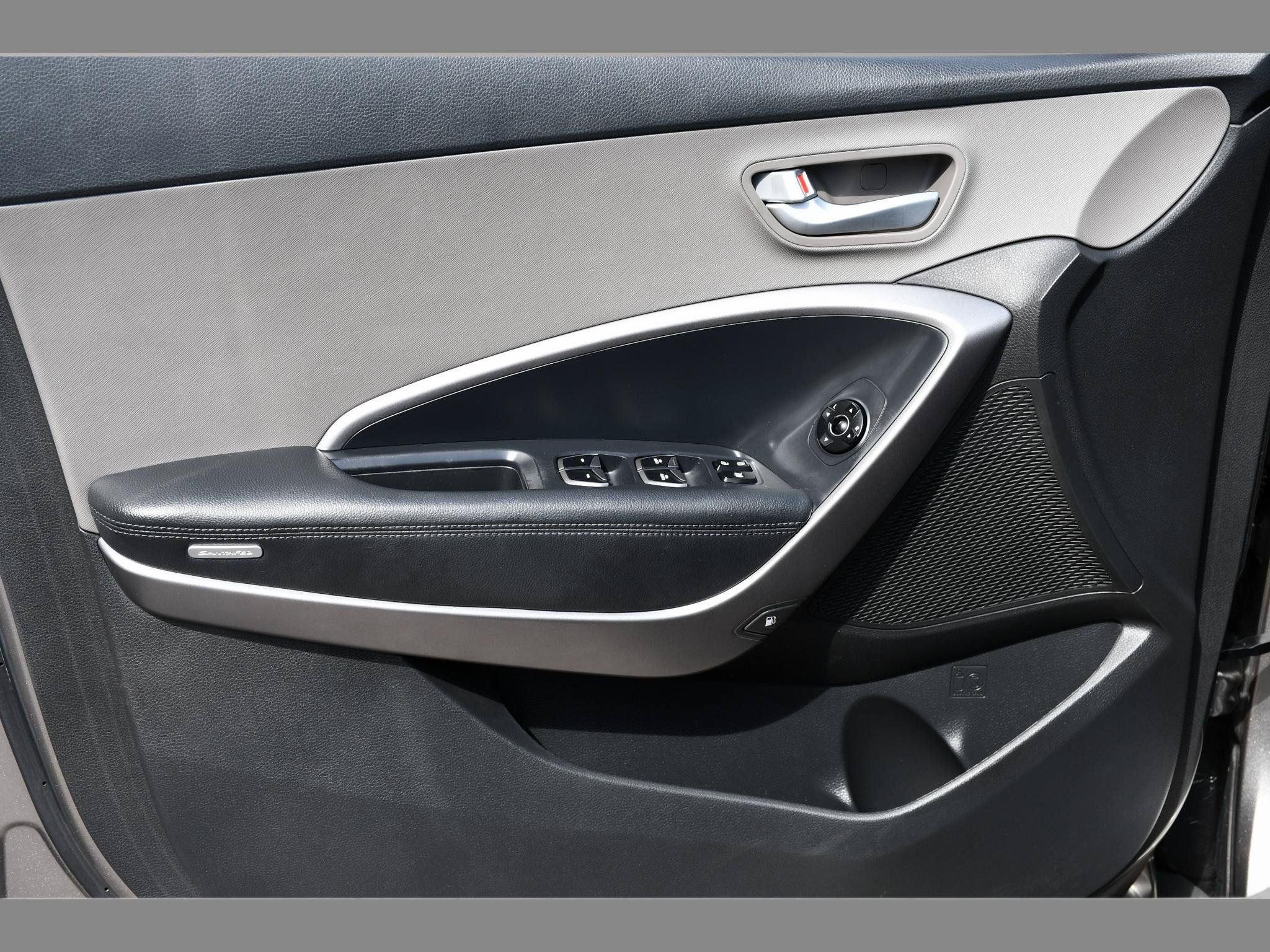 Used 2016 Hyundai Santa Fe Sport w/ Option Group 03 FWD image 19
