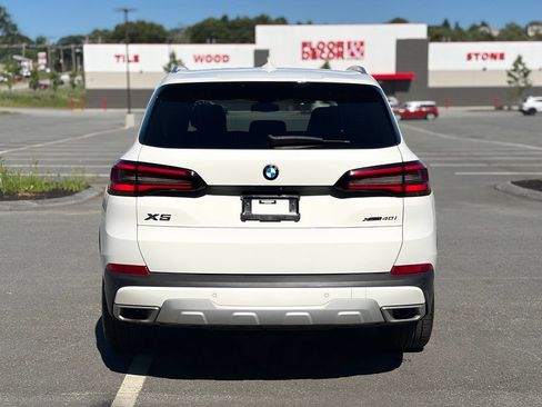 Used 2023 BMW X5 xDrive40i AWD/4WD image 5
