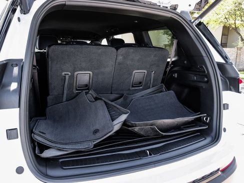 Used 2023 Jeep Grand Cherokee L Laredo image 63