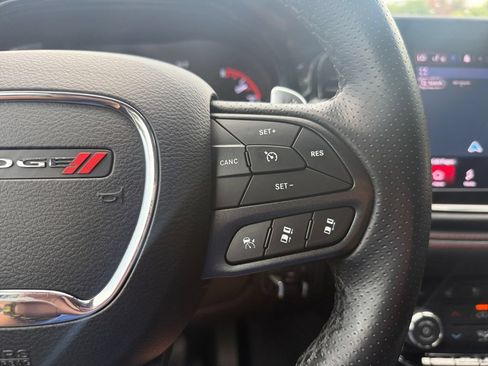 Used 2024 Dodge Durango GT RWD image 23