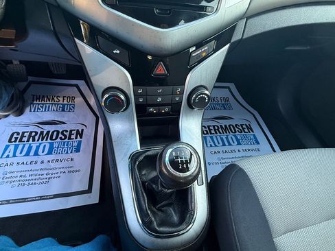 Used 2015 Chevrolet Cruze LS image 14