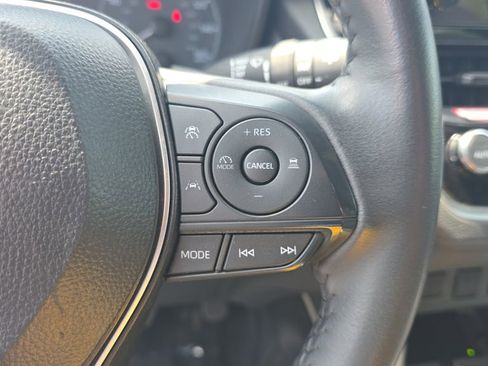 Used 2024 Toyota Corolla Cross SE image 26