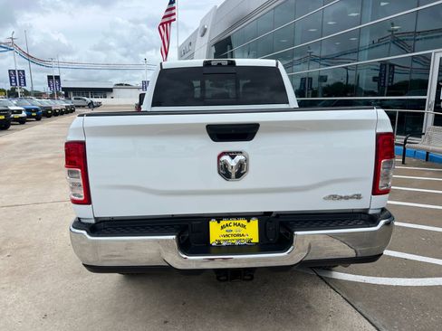 Used 2024 RAM 3500 Tradesman w/ Chrome Appearance Group AWD/4WD image 3