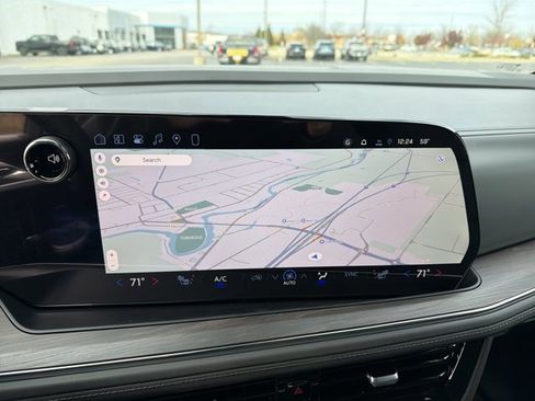 New 2026 Chevrolet Suburban LT image 17