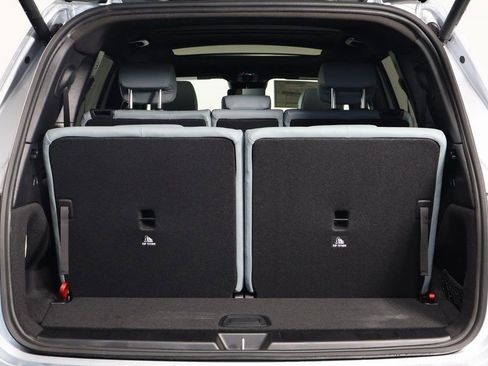 New 2026 Mercedes-Benz GLB 250 image 8