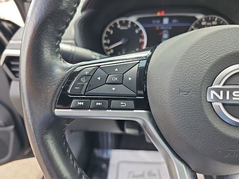 Used 2023 Nissan Altima 2.5 SV w/ SV Premium Package FWD image 21