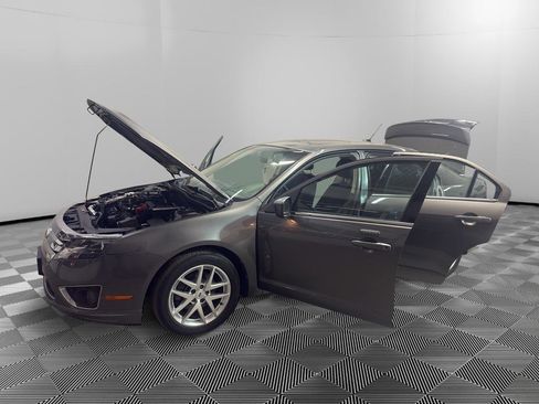 Used 2011 Ford Fusion SEL w/ 302A Rapid Spec Order Code image 9