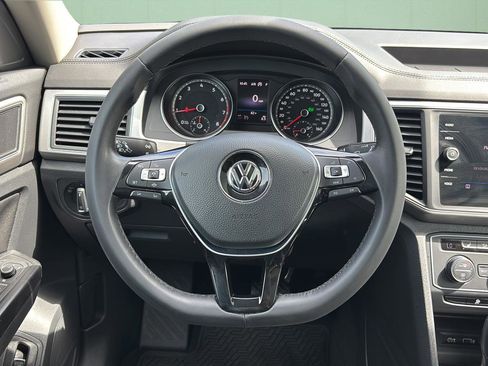 Used 2019 Volkswagen Atlas SE w/ Panoramic Sunroof Package FWD image 21