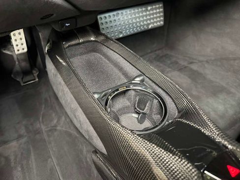 Used 2021 Ferrari SF90 Stradale image 20