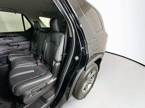 Used 2025 Honda Pilot EX-L image 26