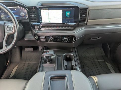Used 2022 Chevrolet Silverado 1500 ZR2 w/ Technology Package AWD/4WD image 7