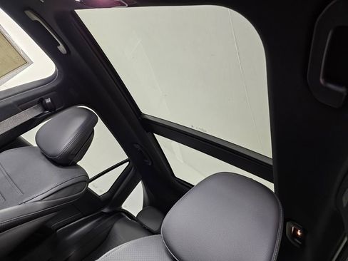 New 2026 Mercedes-Benz GLC 300 4MATIC image 9