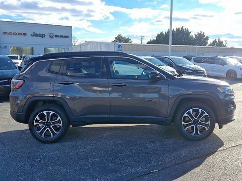 Certified 2024 Jeep Compass Limited image 7