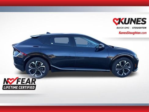 Used 2024 Kia EV6 Wind image 13