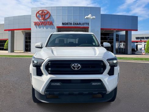 Used 2024 Toyota Tacoma SR5 AWD/4WD image 3