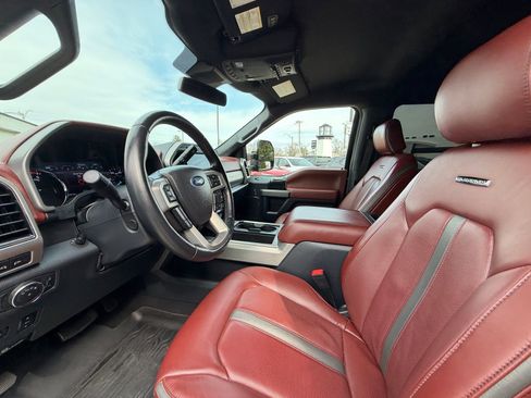 Used 2022 Ford F250 Platinum AWD/4WD image 11