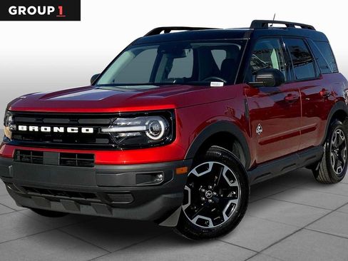 Used 2023 Ford Bronco Sport Outer Banks w/ Tech Package image 1