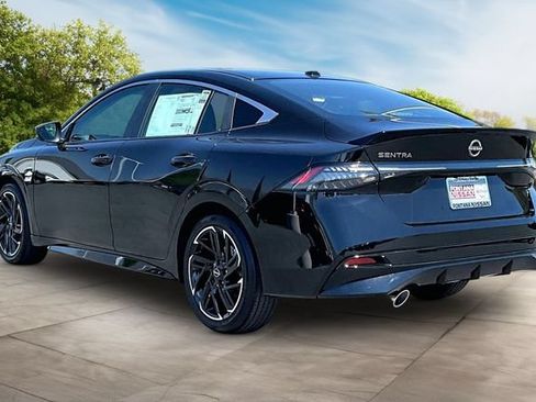 New 2027 Nissan Sentra SR w/ Floor Mat Package FWD image 3