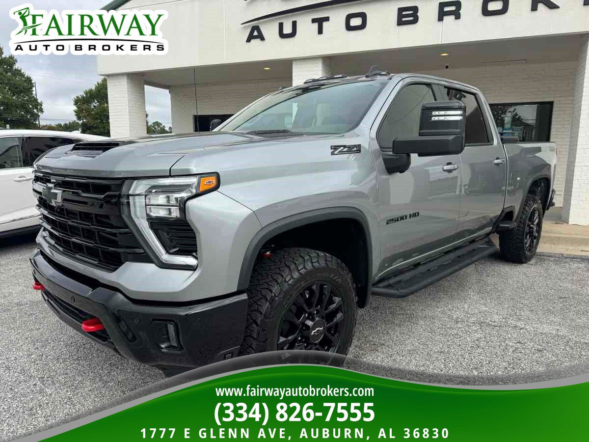 Used 2025 Chevrolet Silverado 2500 LT w/ Trail Boss Package AWD/4WD image 2