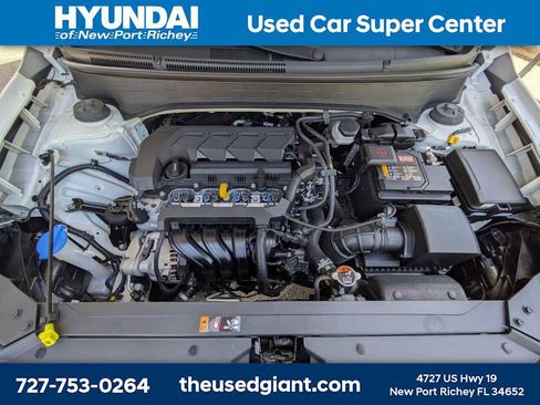 Certified 2023 Hyundai Venue SEL FWD image 13
