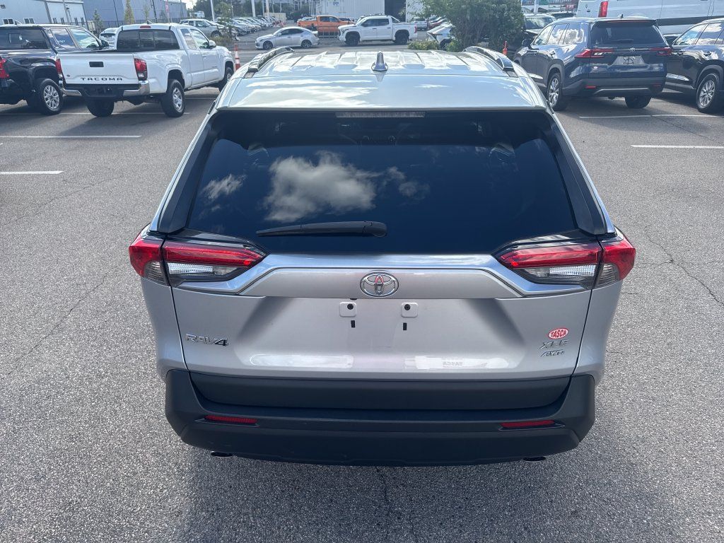Used 2021 Toyota RAV4 XLE w/ Convenience Package AWD/4WD image 6