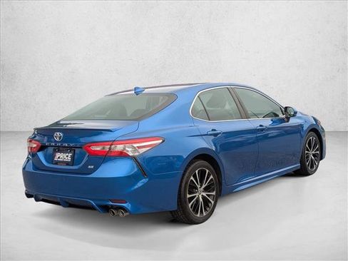 Used 2020 Toyota Camry SE FWD image 5