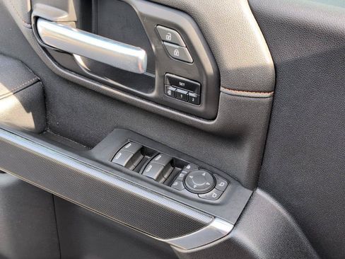 Used 2023 GMC Sierra 2500 AT4 w/ AT4 Preferred Package AWD/4WD image 21