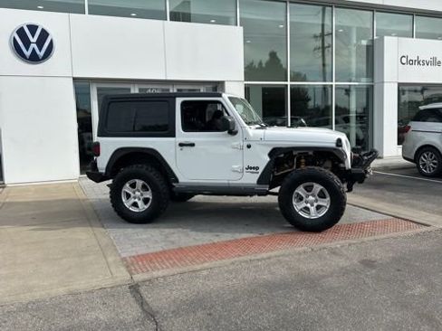 Used 2021 Jeep Wrangler Sport image 4