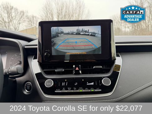Used 2024 Toyota Corolla SE w/ SE Package FWD image 13