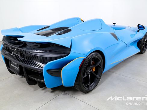 Used 2021 McLaren Elva image 9
